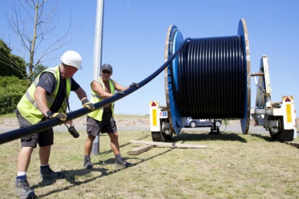 Ventajas de la tecnolog&iacute;a de inyecci&oacute;n de cables de fibra en comparaci&oacute;n con la tracci&oacute;n de cables(1)