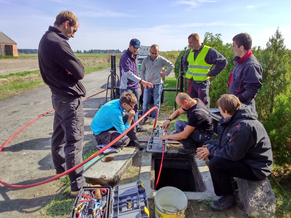 C&oacute;mo limpiar los microductos antes de soplar la fibra (1)