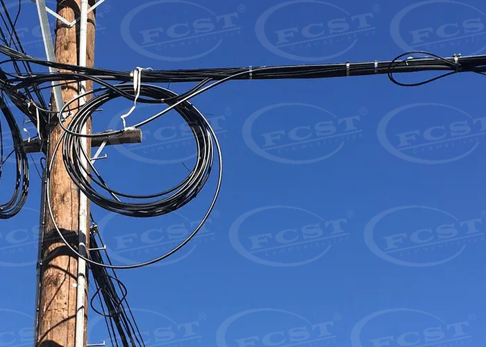 Cable a&eacute;reo de fibra