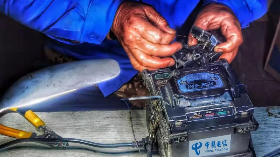 Gu&iacute;a de pasos de empalme de fibra FTTH (2)