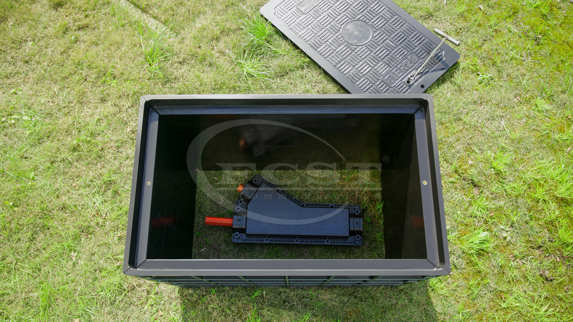 alt C&aacute;mara de registro de telecomunicaciones FCST