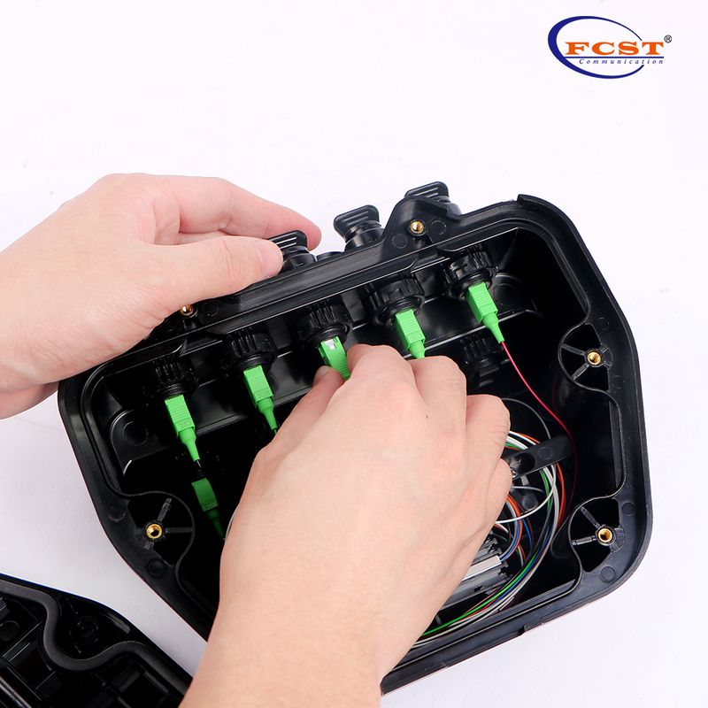 FCST02296 Caja de terminales de acceso a fibra con preconector